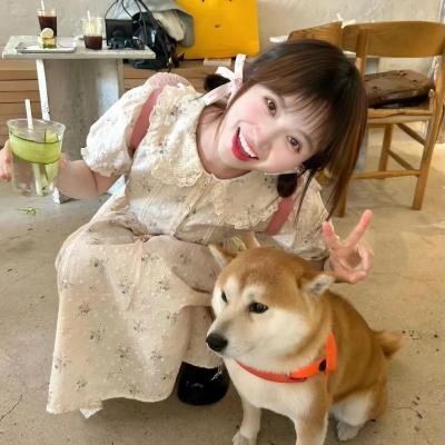 黑伞人